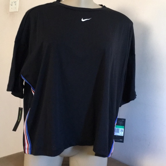 Brand New Nike pro shirt - Picture 1 of 7